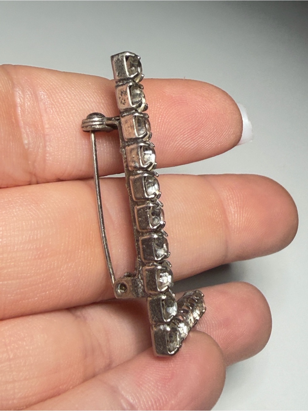 Letter L Rhinestone Brooch Initial Vintage Pin 1.75 inches - Picture 4 of 7